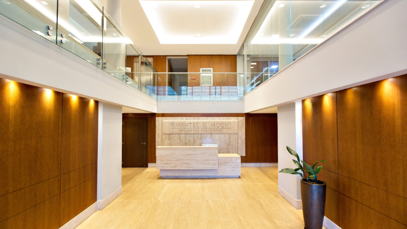 A recuperação judicial como instrumento para proteger postos de trabalho e evitar cortes drásticos, destaca Rodrigo Gonçalves Pimentel.