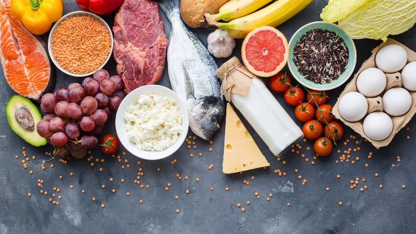 Descubra de forma prática como os alimentos influenciam a memória e a saúde cerebral no conteúdo apresentado por Alexandre Costa Pedrosa.