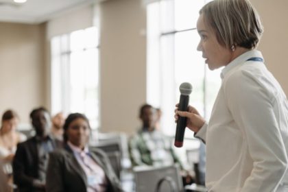 Por Elas e o fortalecimento da presença de mais mulher na política em Maringá: desafios, representatividade e transformação social