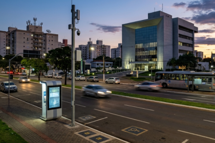 Maringá amplia uso de tecnologia e serviços digitais, mas desafios da transformação digital continuam em debate